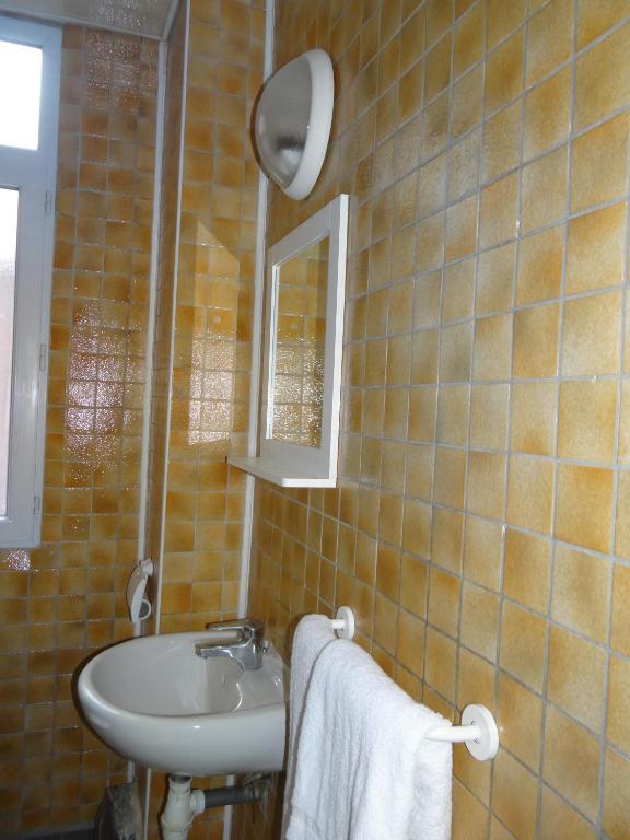 Hotel Du Jura Paris Ngoại thất bức ảnh