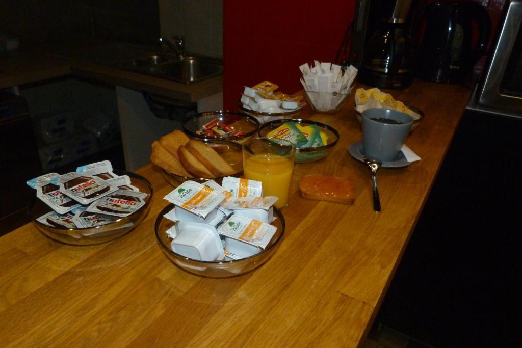 Hotel Du Jura Paris Ngoại thất bức ảnh